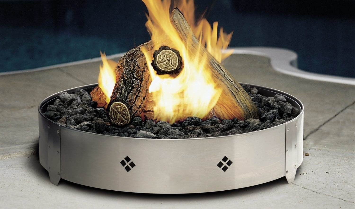 Marquis by Kingsman 20-inch Round Gas Outdoor Fire Pit FP2085