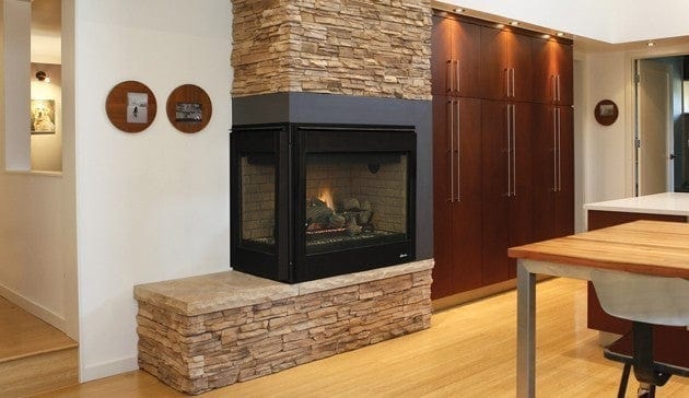 Superior 40" Traditional Direct Vent Corner Gas Fireplace DRT40C