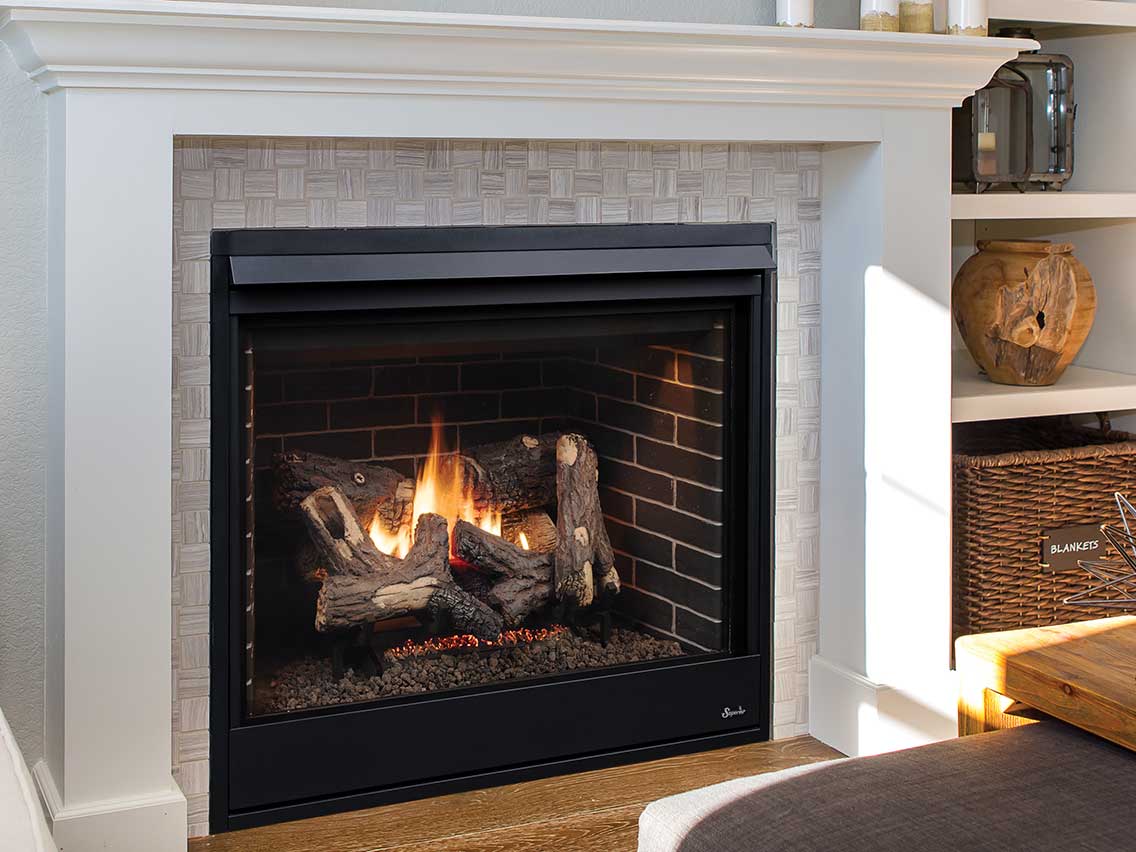 Superior DRT4200 Series 45" Traditional Direct Vent Gas Fireplace DRT4245TE