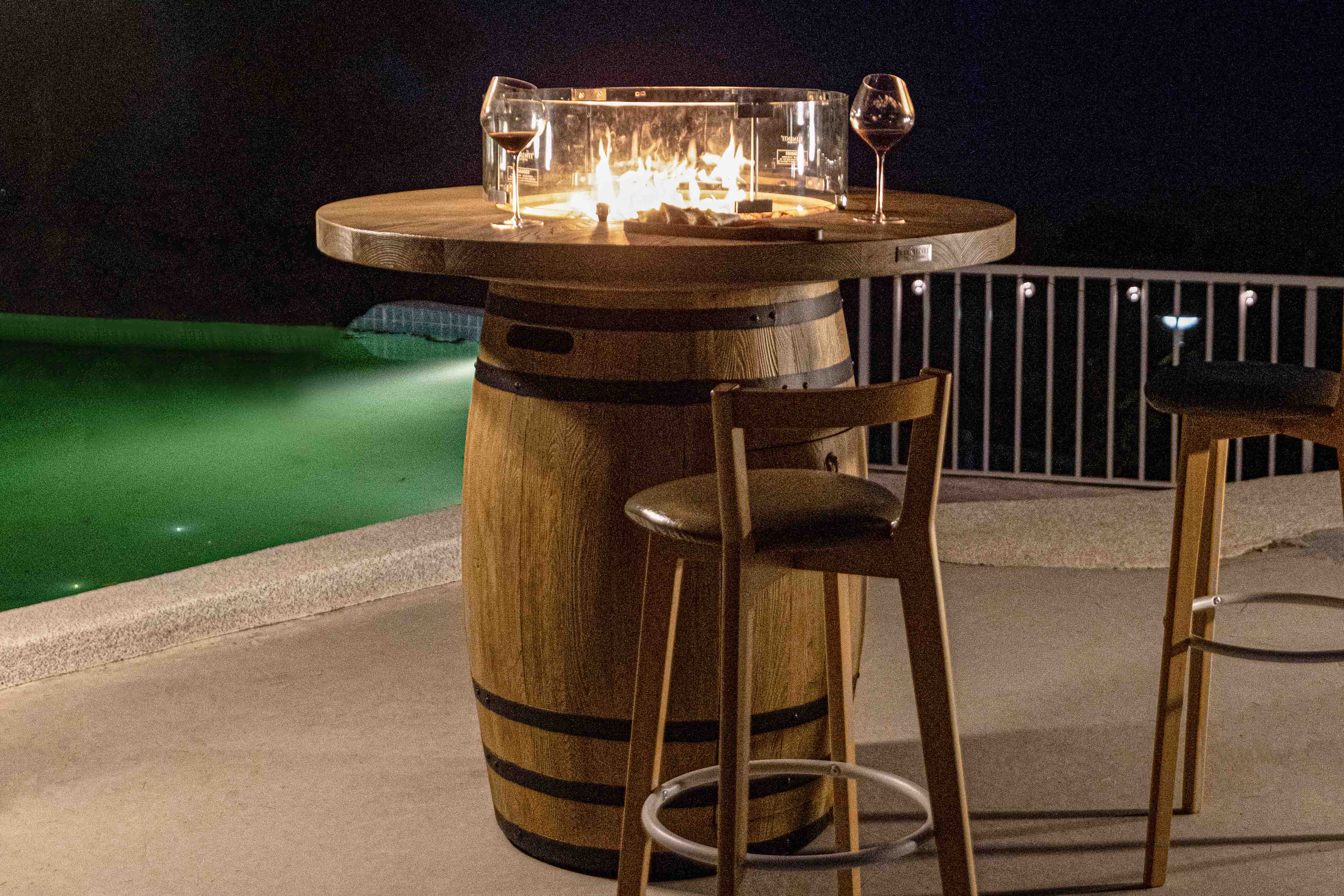 Elementi Lafite Barrel Fire Table - Redwood