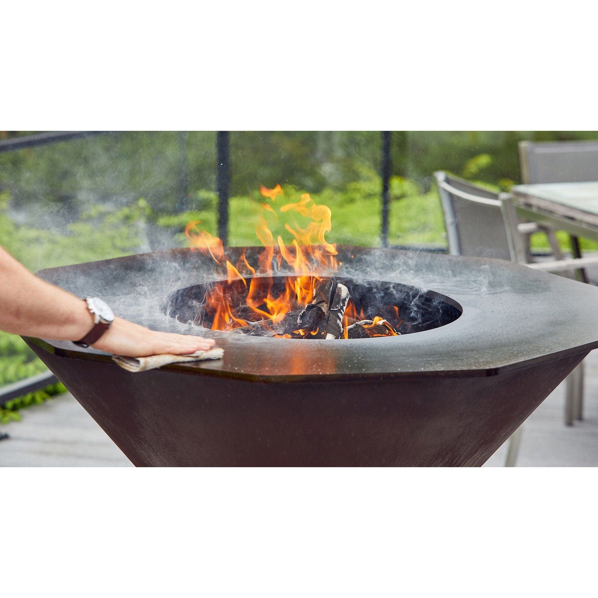 Renaissance Le Bol 19" Matte Black Wood Fired Outdoor Grill