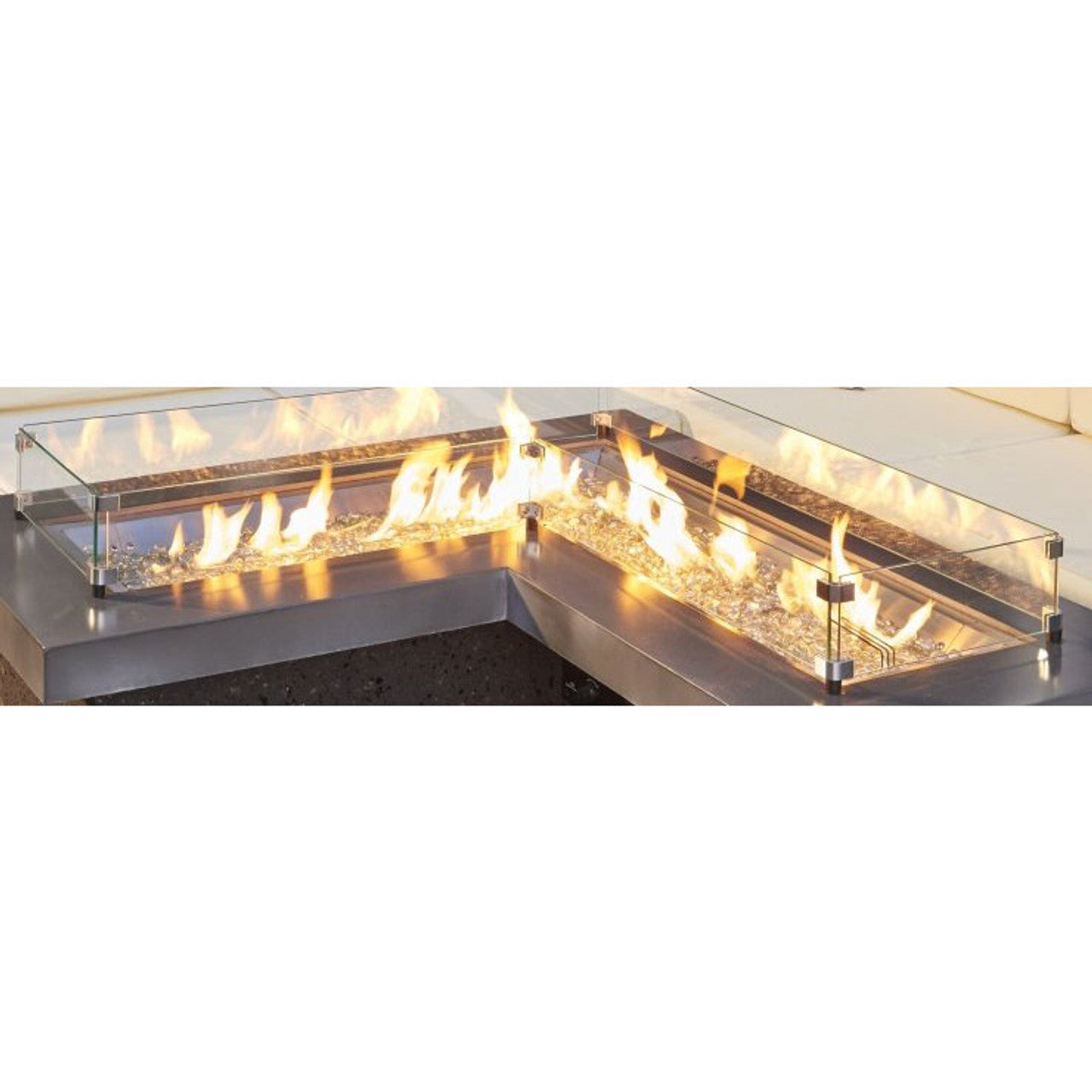 The Outdoor Greatroom | L-Shaped Crystal Fire Plus Gas Burner