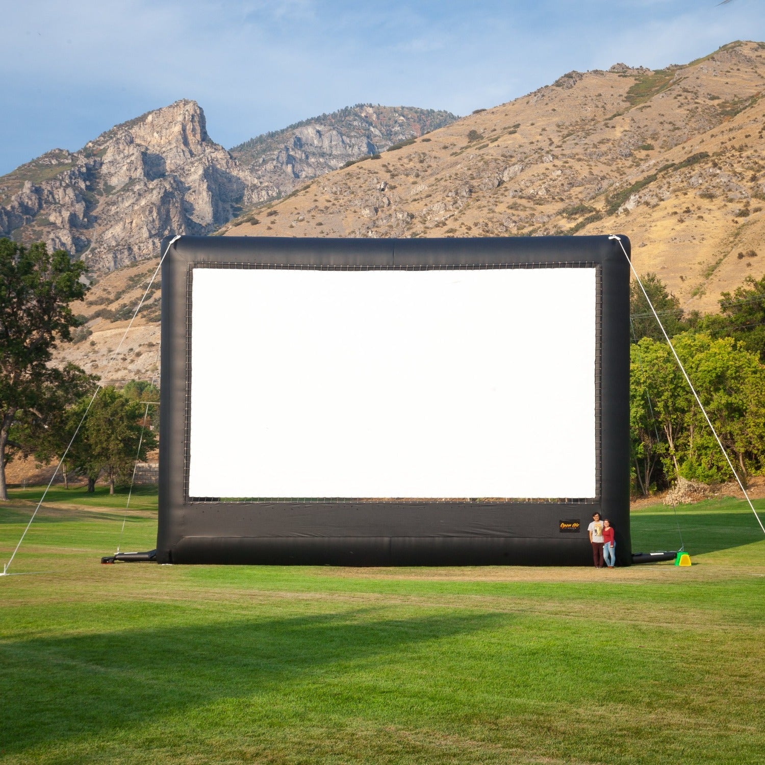 Open Air Cinema | Elite Outdoor Movie Screen Kit 40'